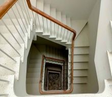 Đá hoa cương cầu thang f008