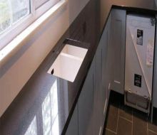 Đá hoa cương đen ốp bếp