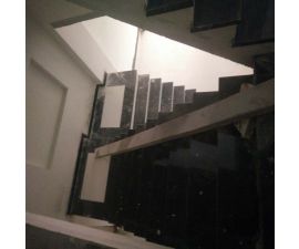 Cầu thang đá hoa cương đen 042 Cầu thang đá hoa cương đen 042