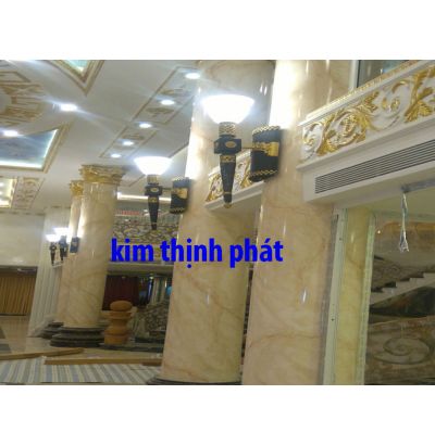 Đá hoa cương đang thi công Đá hoa cương đang thi công