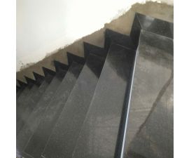 Cầu thang đá hoa cương đen 035 Cầu thang đá hoa cương đen 035