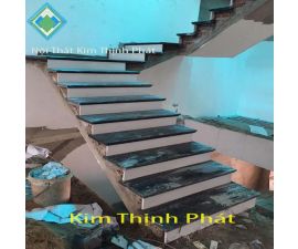 Cầu thang đá hoa cương đen 091 Cầu thang đá hoa cương đen 091