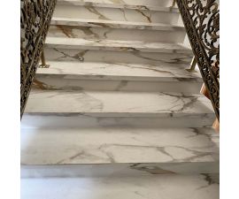 Cầu thang đá hoa cương trắng 011 Cầu thang đá hoa cương trắng 011