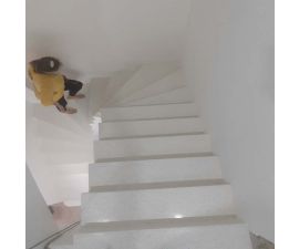 cầu thang đá hoa cương trắng mã số 077 cầu thang đá hoa cương trắng mã số 077