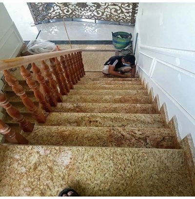 cầu thang đá hoa cương vàng 106 cầu thang đá hoa cương vàng 106